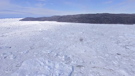 Antena-De-Hielo-Empaquetada-En-La-Morrena-Terminal-Del-Fiordo-Helado-Ilulissat-Debajo-Del-Glaciar-Jakobshavn-O-Sermeq-Kujalleq