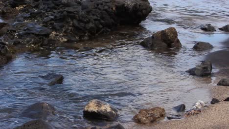 waves-on-beach-and-rocks-in-kawaii