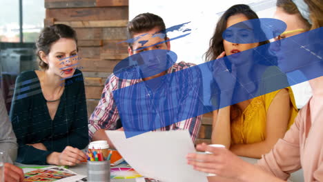 animación del procesamiento de datos financieros sobre diversas personas de negocios en la oficina