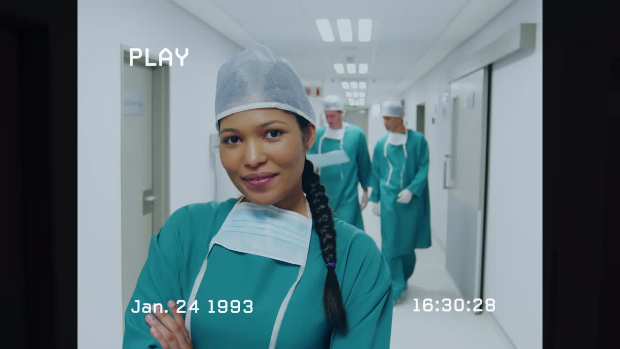 병원의 다양한 의사들에 대한 간섭의 애니메이션.