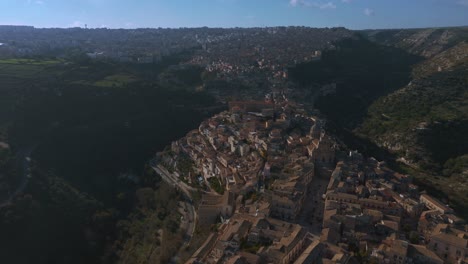 Ragusa-Ibla,-a-famous-old-mountain-village-in-Sicily,-Italy,-surrounded-by-a-canyon