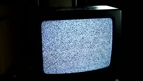 se llevan tv vieja y rota