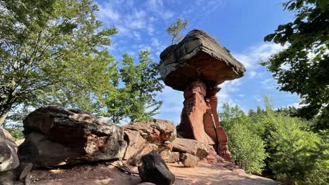 Devils-table-Germany