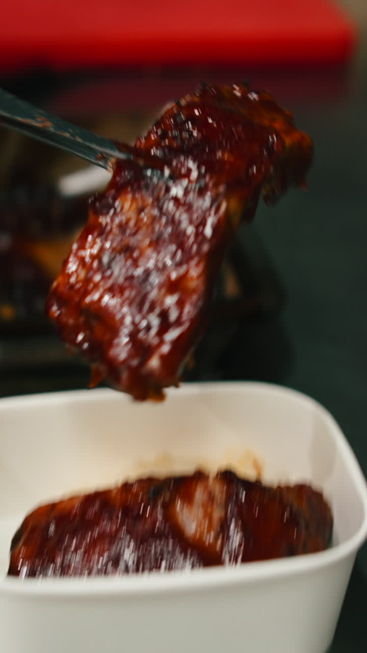 Barbecue ribs in a bowl