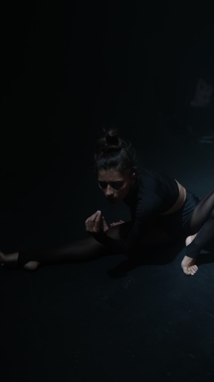 Contemporary Dance Performance