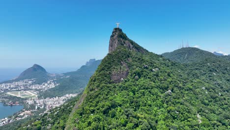 cristo redentor en la montaña corcovado en río de janeiro brasil