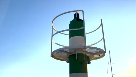 Close-up-view-of-the-antenna-signaling-boats-in-the-Troia-marina