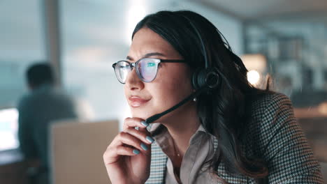 Call-center,-office-and-woman-with-glasses