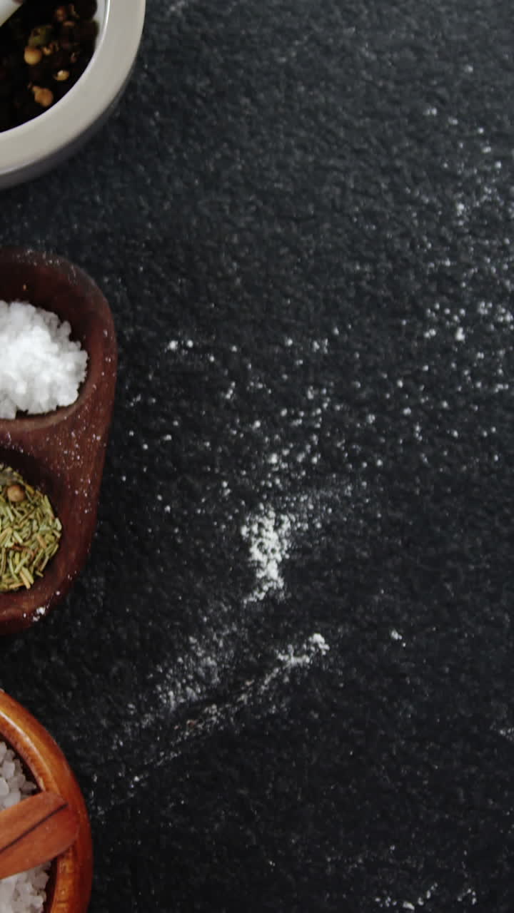 masa de pizza y harina con ingrediente