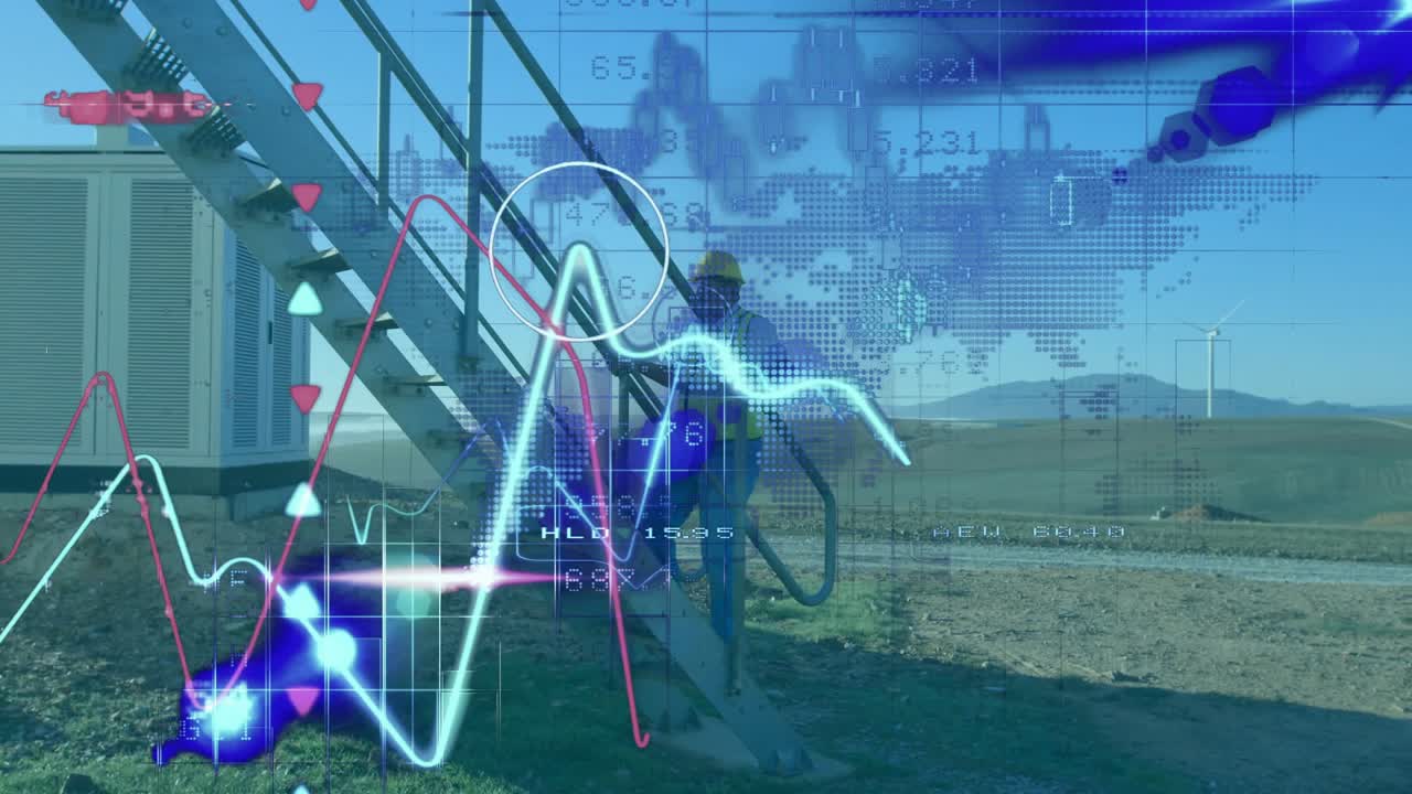 Tecnico che sale su una scala metallica in un parco eolico, che mostra sovrapposizioni di dati con grafici e mappe