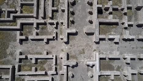 imágenes aéreas de la mezquita malwiya en samarra, irak.