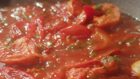 shrimp stir-fry with tomatoes and peppers