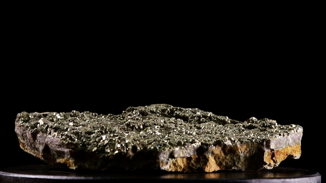 로마니아의 보카에 있는 천연 크리스탈 컬렉션