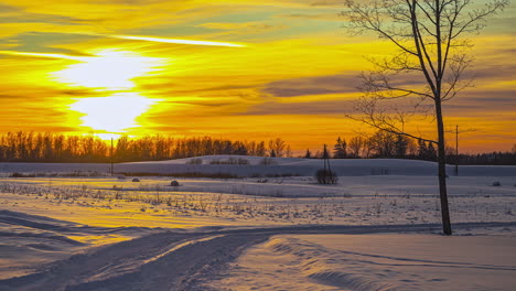 Hora-Dorada-Puesta-De-Sol-Derritiendo-Invierno-Nieve-Extrema-Paisaje-Timelapse