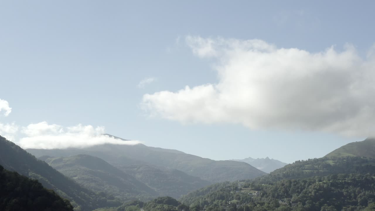 여름 시즌 에 프랑스 의 hautes-pyrénées 산맥