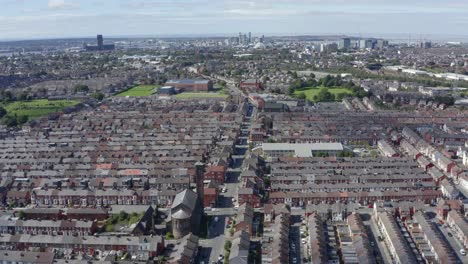 Disparo-De-Drone-Barriendo-La-Urbanización-Wavertree-12