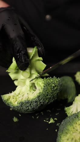 chef cutting broccoli