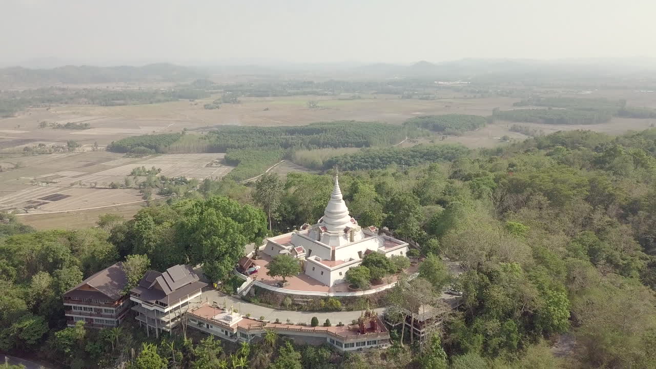 pagoda de chiang saen en el triángulo dorado en la provincia de chiang rai en el norte de tailandia