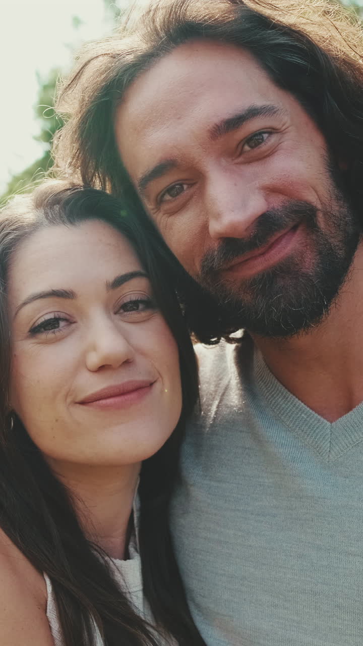 Selfie de um casal feliz