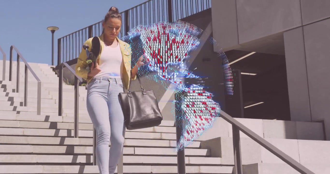 Donna con skateboard e borsa scende le scale, abbassa il piede e avvia un'animazione di un globo tecnologico.