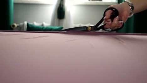 this video describe cutting the textile for a dress