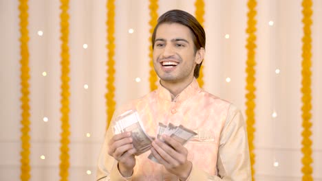 indian man gets a lot of money on diwali