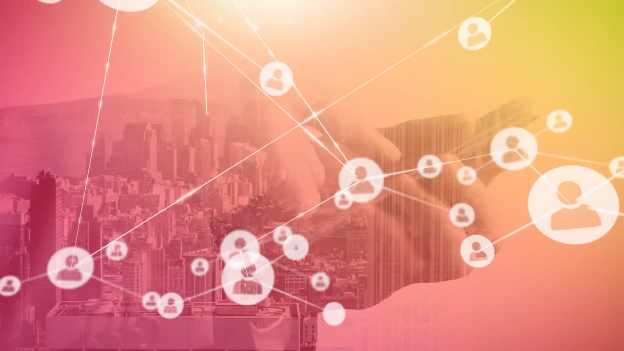 스마트 폰과 도시 풍경을 사용하는 사업가에 대한 아이콘과 연결 네트워크의 애니메이션