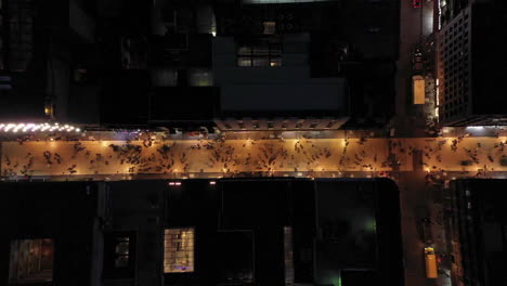 Calle-Peatonal-Madero-De-La-Ciudad-De-México-En-La-Noche