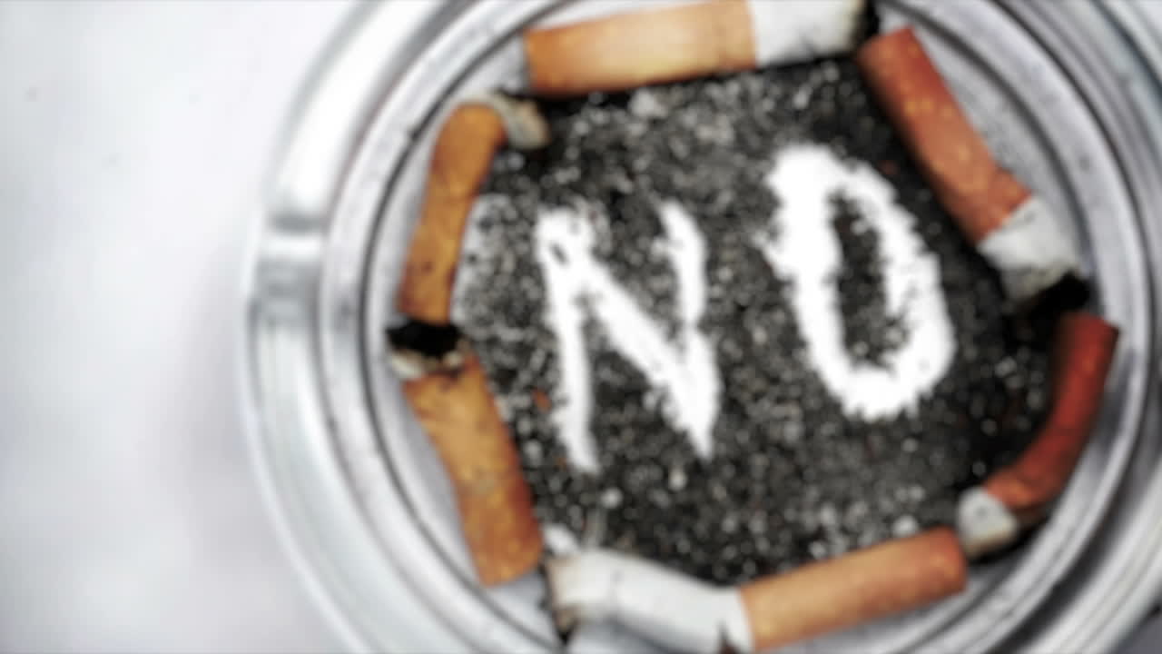 "아니요"라는 단어가 새겨진 재통