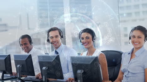 persone che lavorano nel call center