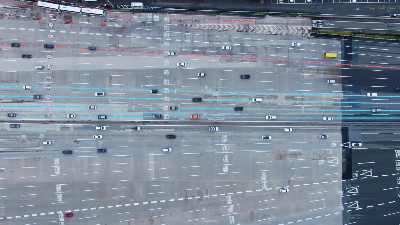 la vista de una carretera concurrida desde el cielo