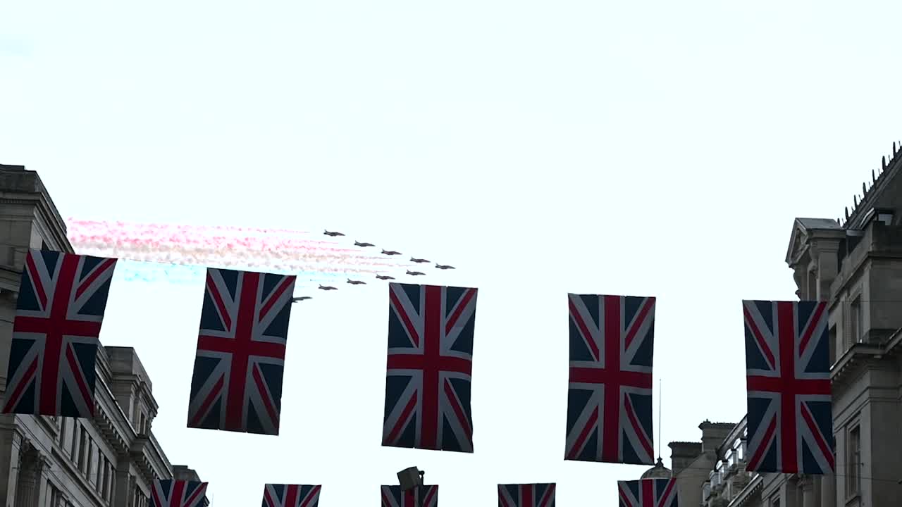 RAF Jets Over Regents Street for VE Day, London, United Kingdom
