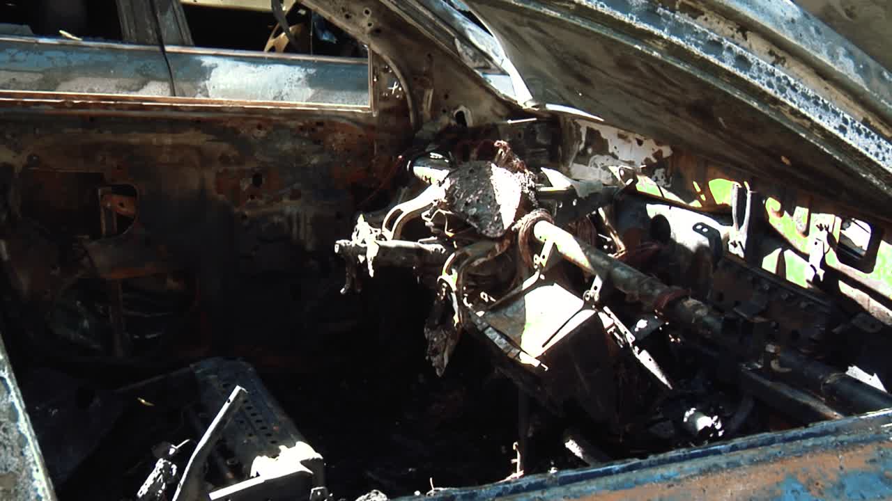 el coche despues del incendio