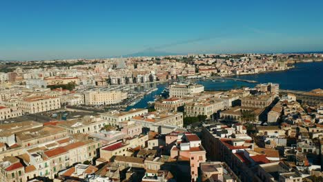 vista aérea de la ciudad de siracusa en sicilia