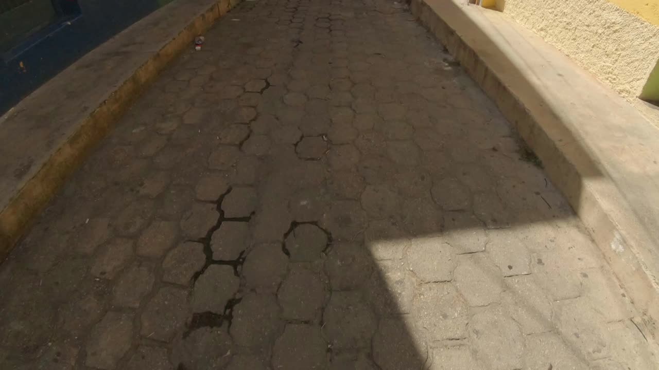 calles de flores peten en guatemala