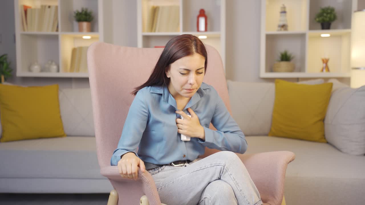 el paciente pulmonar está experimentando dificultad para respirar.