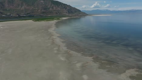 Orbiting-tilt-up-drone-shot-of-the-Great-Salt-Lake-in-Utah