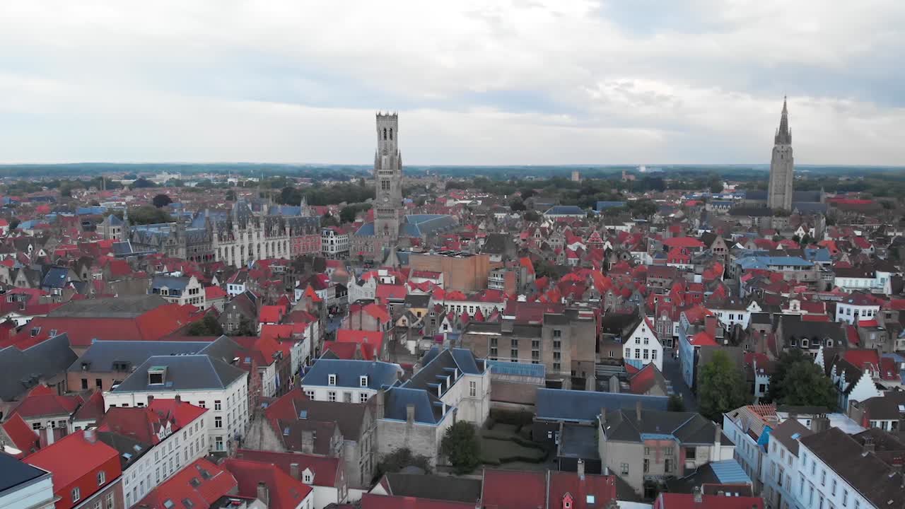 Splendido paesaggio urbano del centro storico di Bruges, sito storico europeo, HD.