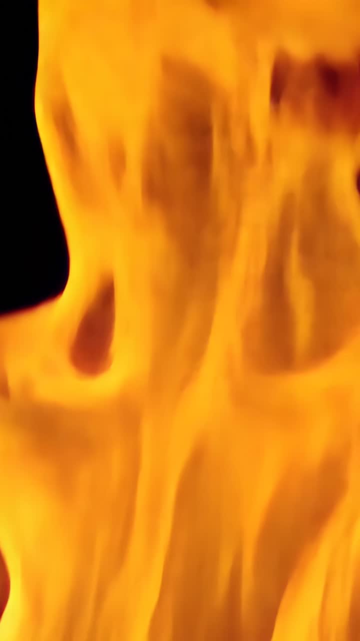 llamas ardientes