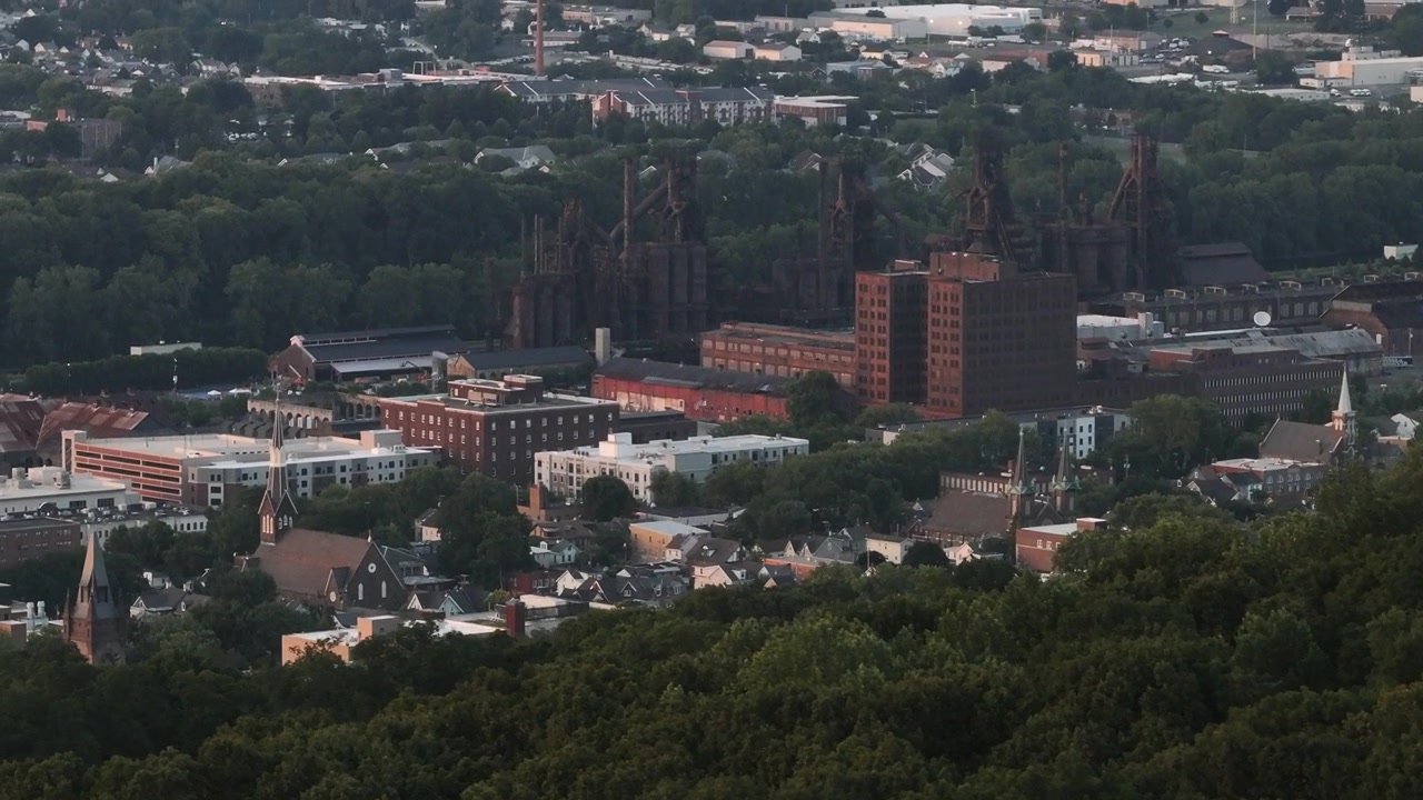 Vista aerea di un'acciaieria ad Allentown, Pennsylvania. Acciaieria