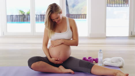 Nehmen-Sie-Sich-Die-Zeit,-Eine-Bindung-Zu-Ihrem-Heranwachsenden-Baby-Aufzubauen