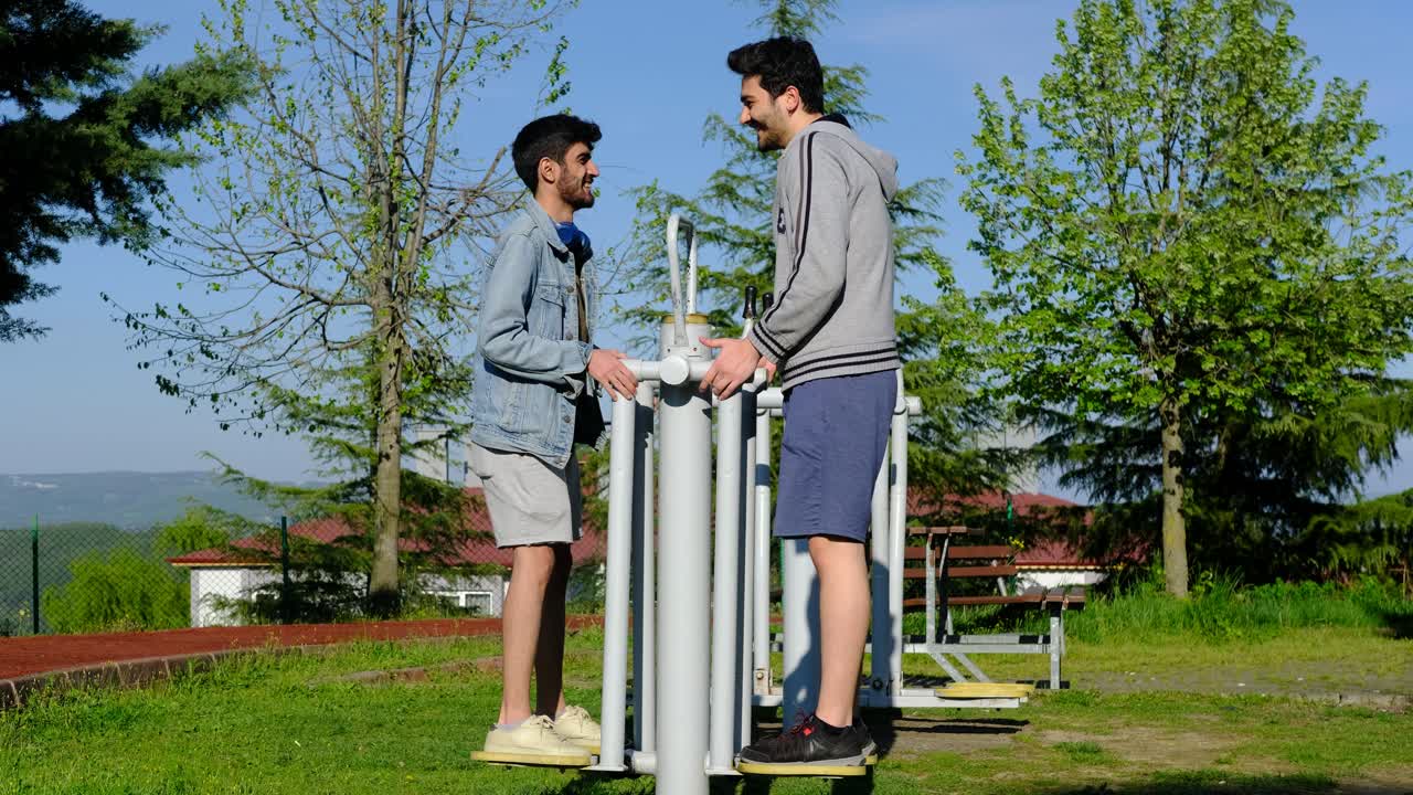 스포츠를 하는 두 사람 1