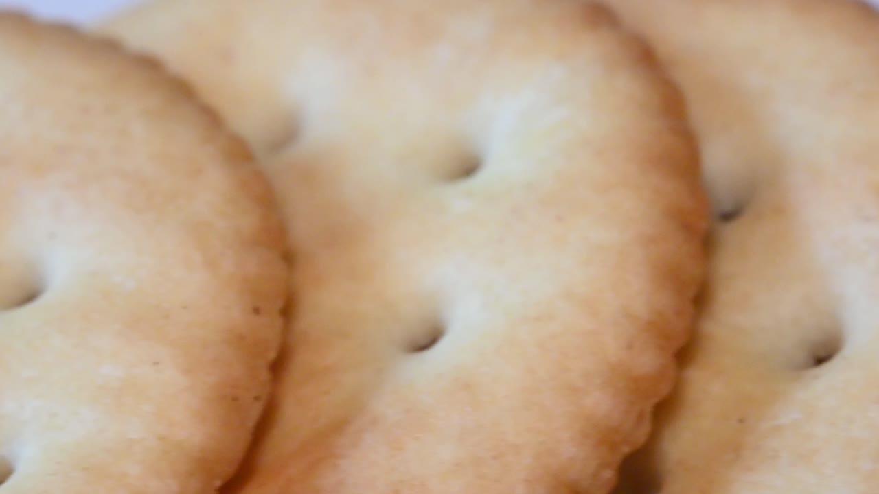 cracker close-up, right to left