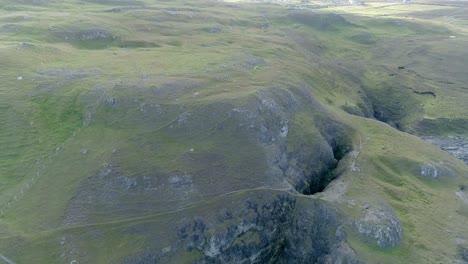 Paisaje-Aéreo-De-La-Costa-Norte-De-Escocia