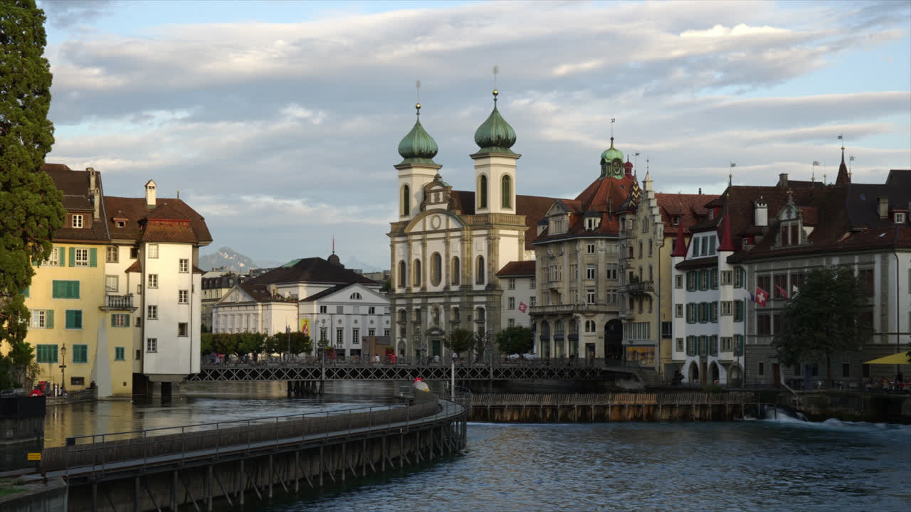 Timelapse della città di Lucerna in Svizzera.