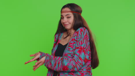 mujer levantando las manos preguntando qué por qué razón del fracaso anti lifehacks ridiculiza incredulidad irritación