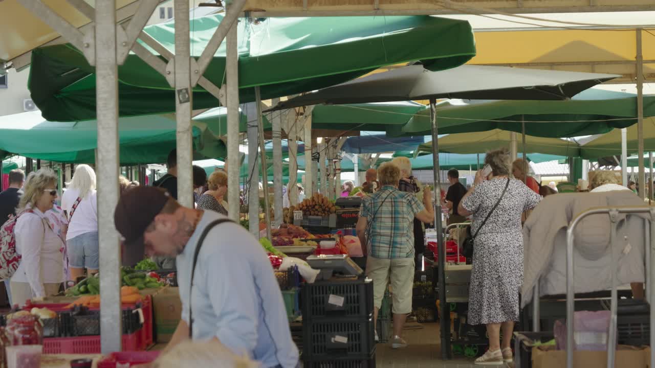 Busy Farmers Market Scene
