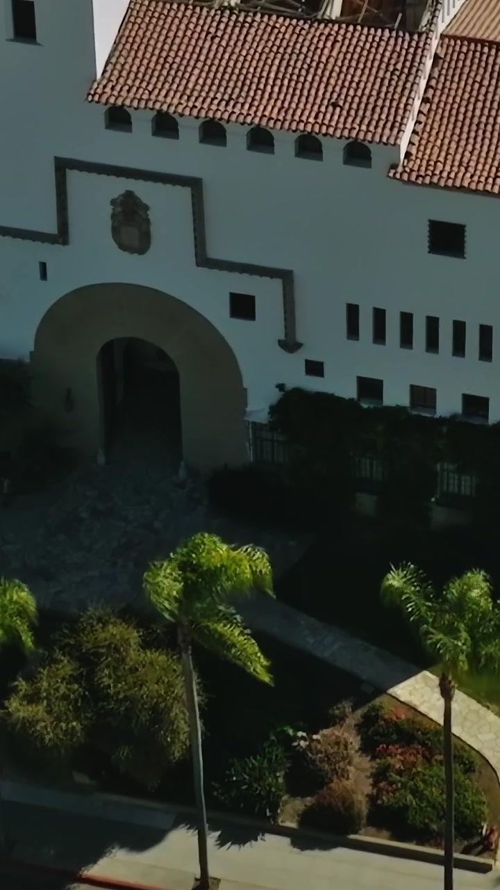 Veduta aerea di edifici a Santa Barbara, California, durante il giorno
