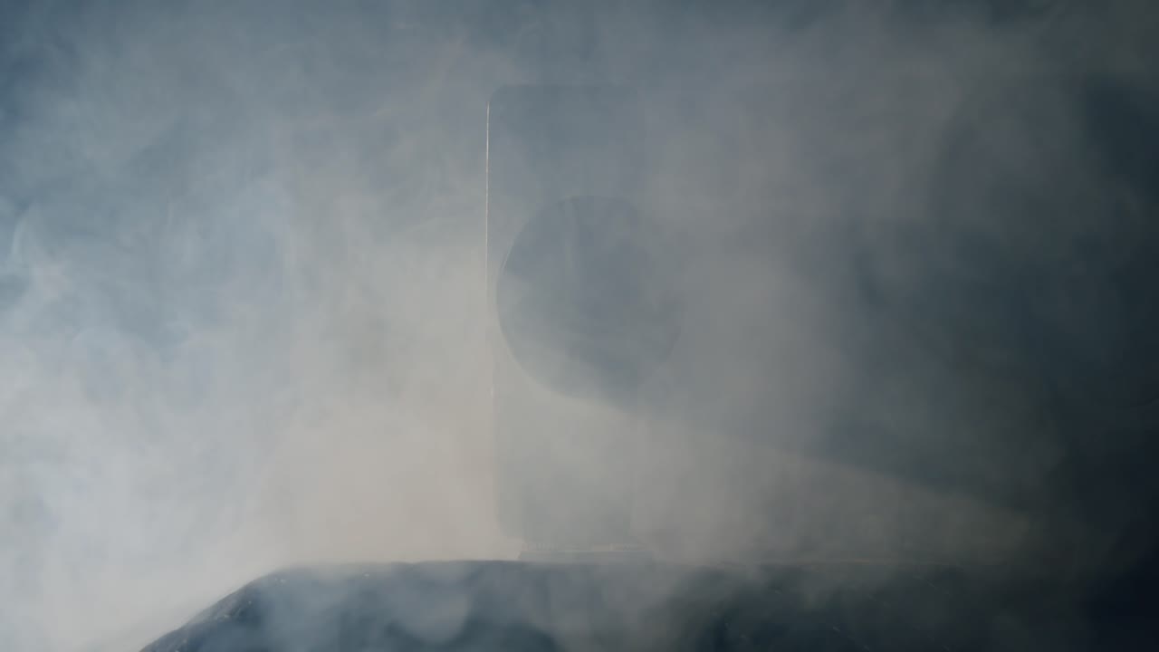 빈티지 비디오 카메라의 흰 연기 슈퍼 8mm - 02