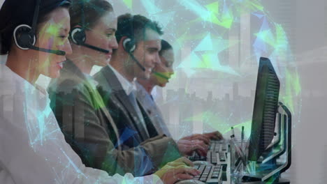 mundo de la red de plexus girando contra el equipo de ejecutivos de atención al cliente que trabajan en la oficina